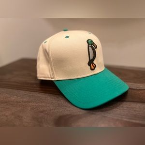 24.7 hunt hat BRAND NEW